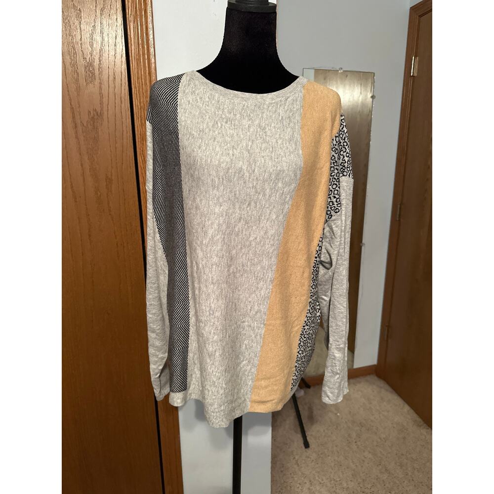 Zyia Active Zanzibar Colorblock Asymmetric Leopard Knit Sweater Medium